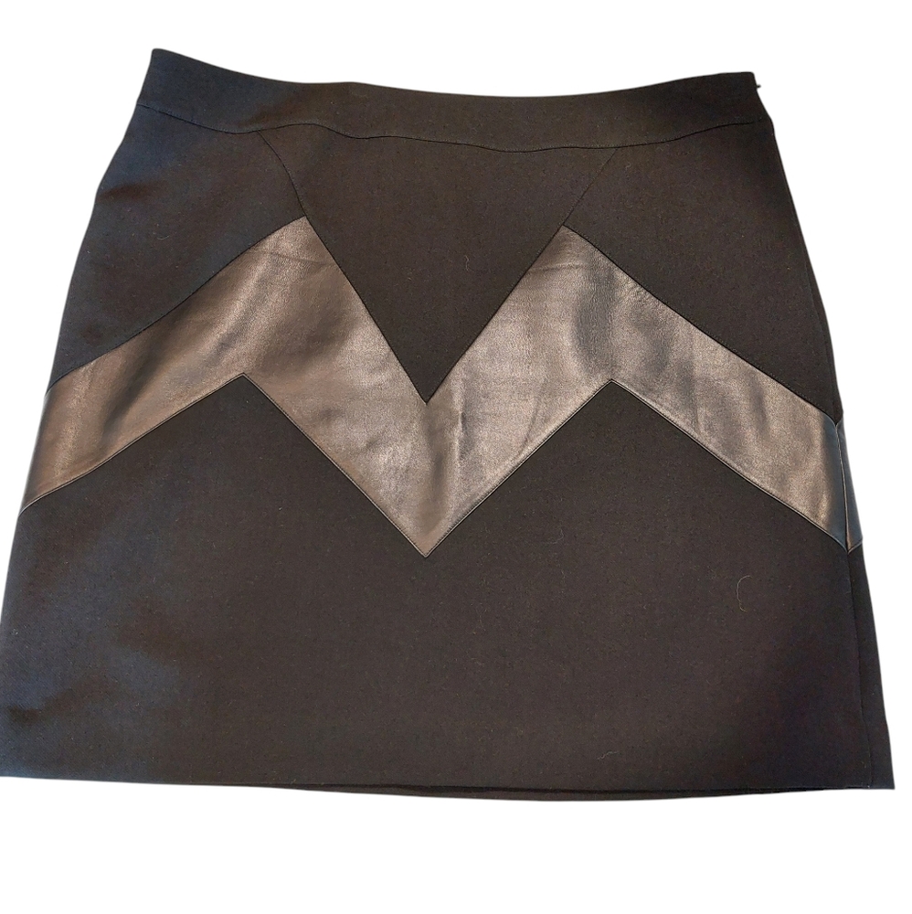 Per Se Wool and Leather Black Pencil Skirt with Chevron Detail 18 EUC